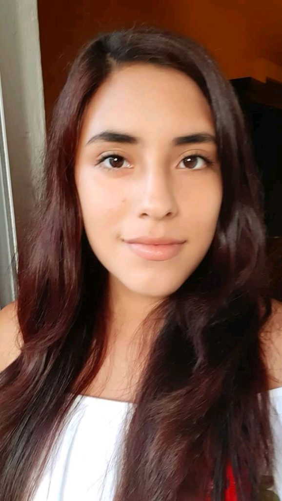 Kelly Rifas Merida Kelly Rosas de Merida nos manda fotos y video de buen cuerpo para ...
